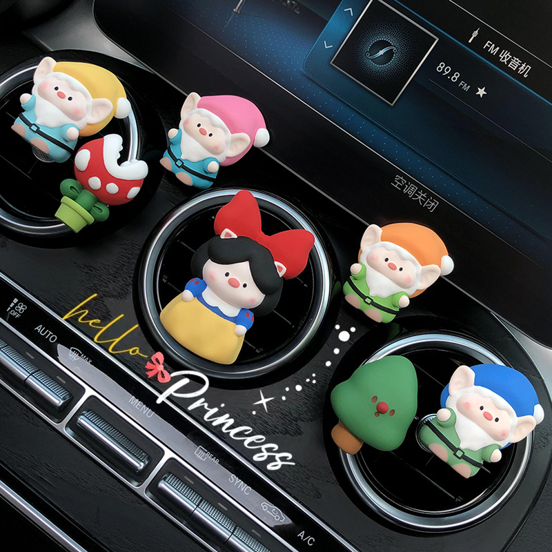 Creative Dwarf Car Perfume Orn – Women Accessories Outlet recenzja i cena