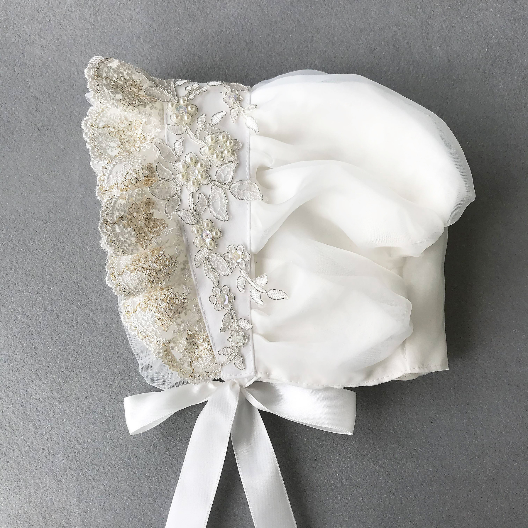 Victorian Bonnet Ruffles Villa – Women'S Victorian Accessories recenzja i cena